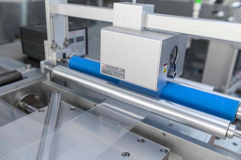 Machine d'emballage par patch à scellage sur les quatre côtés jc400, vue 11