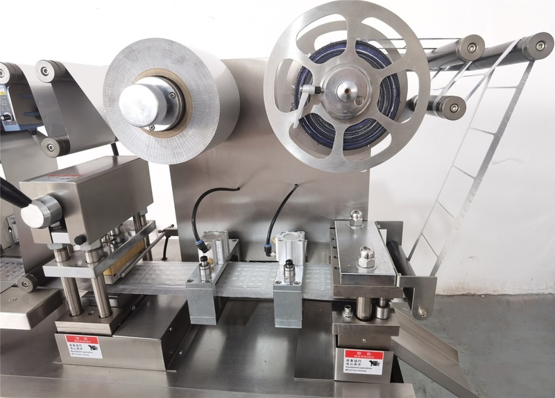 Machine d'emballage sous blister JCP100, vue n° 8