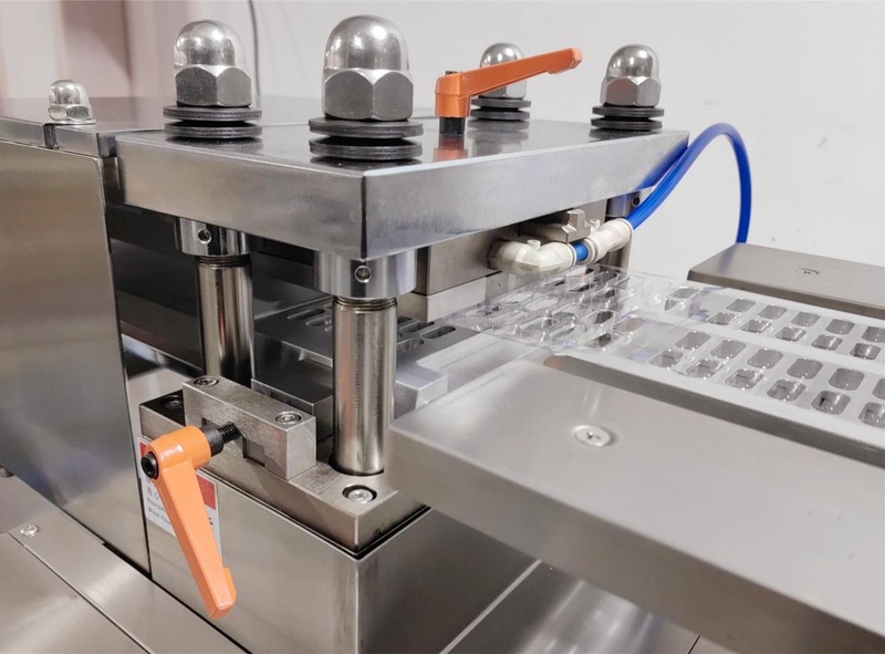Machine d'emballage sous blister JCP180, vue n° 5