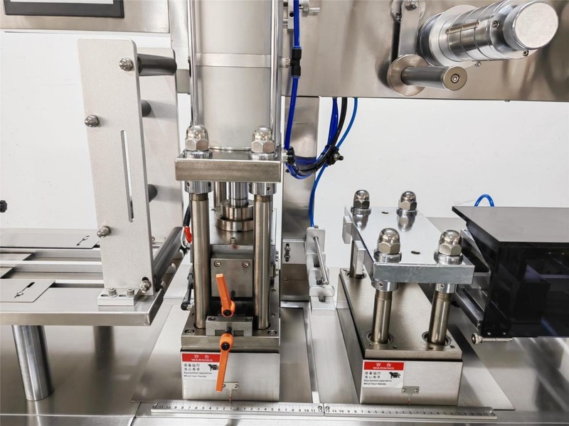 Machine d'emballage sous blister JCP180, vue n° 7