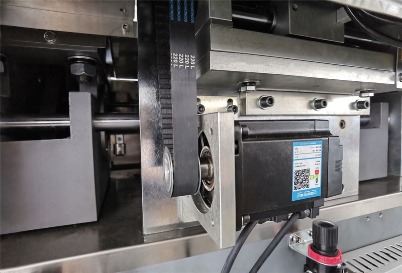 Machine d'emballage sous blister JCP180, vue 10